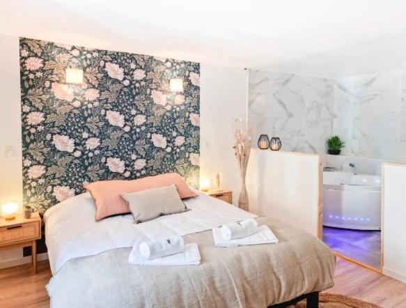 Majord'Home Spa 4*-L'Elegance-Balneo Vieille Ville Annecy Buitenkant foto